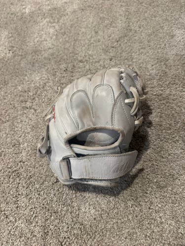 RH Infield Baseball Glove 9.5" (Used)