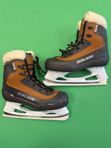 New Bauer Whistler Hockey Skates | Size 5