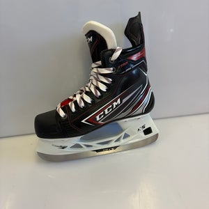 CCM JetSpeed XTra Pro Hockey Skates Regular Width Size 4.5 (New)
