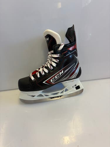CCM JetSpeed XTra Pro Hockey Skates Regular Width Size 4.5 (New)