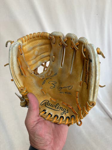 RH Rawlings Pro-2B11 Baseball Glove 11" (Used)