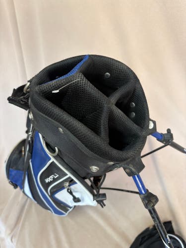 Junior 31.5” Maxfli Bag (Used)
