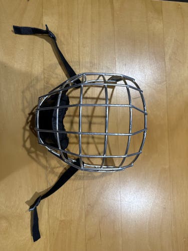 Medium CCM Full Cage (Used)
