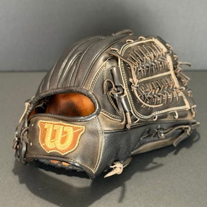 Rare Japanese Wilson Staff 33 model RH Pitcher's Baseball Glove 11.75" (Used)