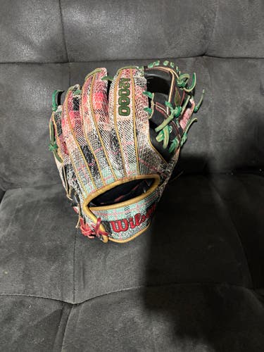 Infield RH Wilson A2000 Baseball Glove 11.5" (Used)