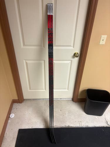 Senior CCM JetSpeed FT4 Pro Right Handed Hockey Stick P88 85 Flex Pro Stock (New)