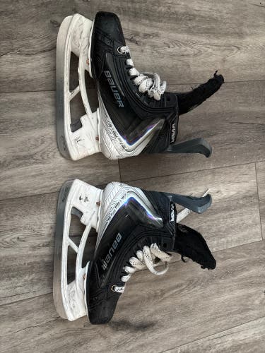 Bauer Flylite (Used) Junior Hockey Skates *EXTRA SET OF BLADES**