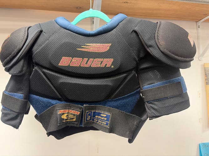 Men's Large Senior Bauer Sp3000 Shoulder Pads (Used)