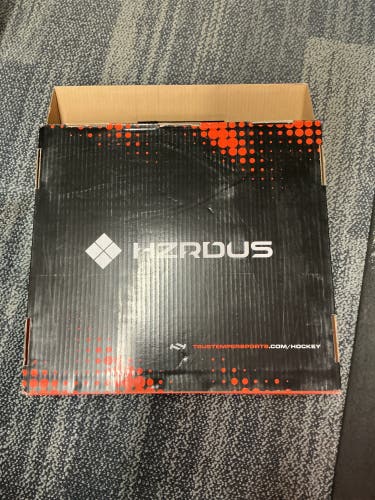 2023 True HZRDUS 7x Hockey Skates Wide Width Size 6 (New)