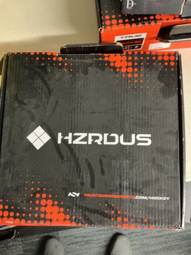 2023 True HZRDUS 5x Hockey Skates Size 4 (New)