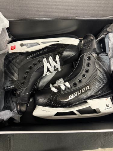 Black 2025 Bauer Vapor Flylite Hockey Skates Regular Width 8.5 (New)