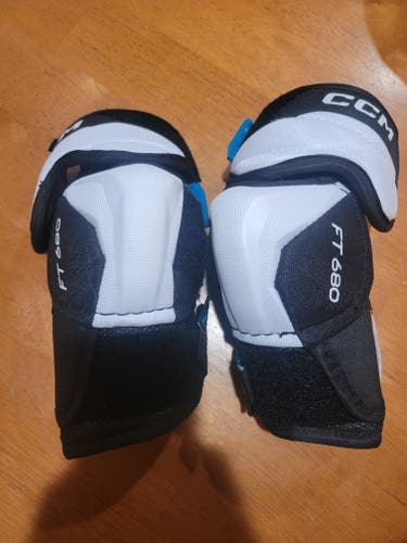 Junior Small CCM JetSpeed FT680 Elbow Pads (New)
