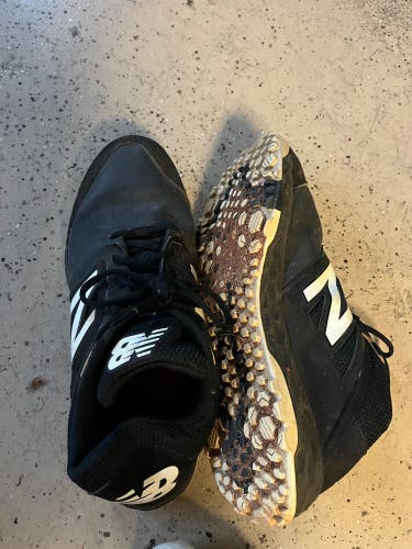 Black Men's Size M 11.0 (W 12.0) Adult New Balance Low Top Turf Cleats (Used)