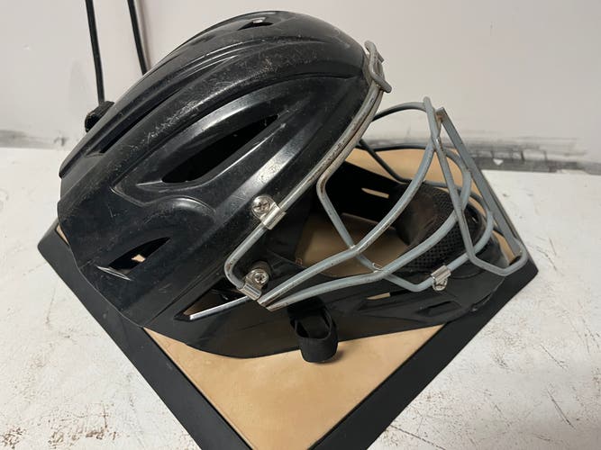 Under Armour Victory Series Catcher's Mask (Used)