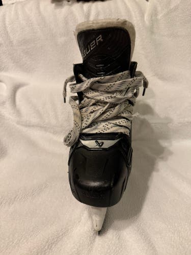 2024 Bauer Supreme Shadow Hockey Skates Regular Width 8 (Used)