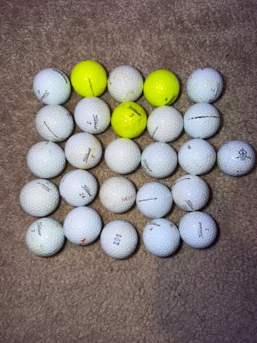 Titleist Pro V1 Balls 27 (Used)