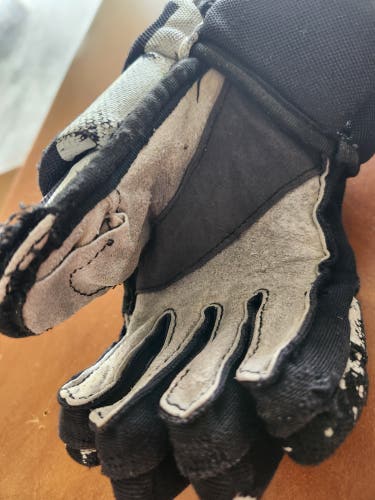 Bauer Supreme 150 Gloves 9" (Used)