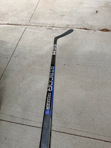 Senior CCM Ribcor Trigger 9 Right Handed Hockey Stick P29 65 Flex (New)