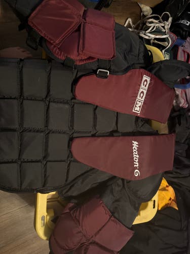 Large CCM Heaton Blockade Goalie Chest Protector (Used)