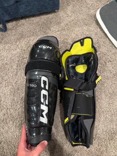 Junior CCM AS 580 14" Shin Pads (New)