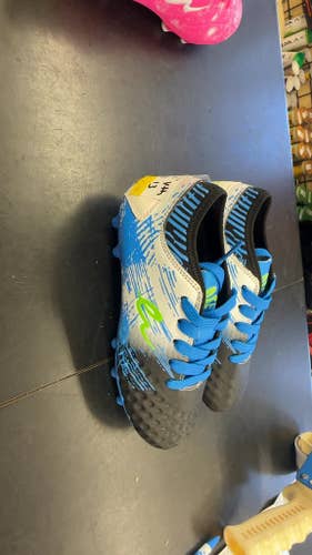 Eletto Youth Soccer Cleats Size 13 - Black/White/Blue