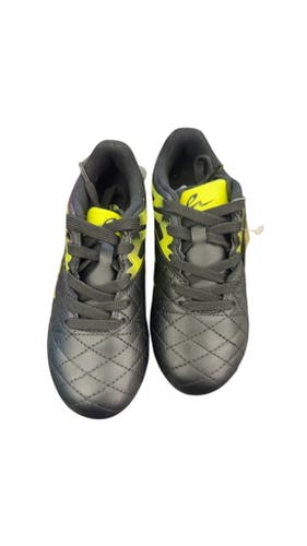 Elatto Youth Soccer Shoes - Size 13 - Black/Neon Yellow-brand new