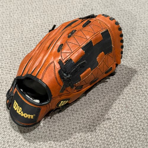 Vintage Wilson Advisory Staff 300 Greg Maddux AS105 10.5” Youth Baseball Glove (great condition)
