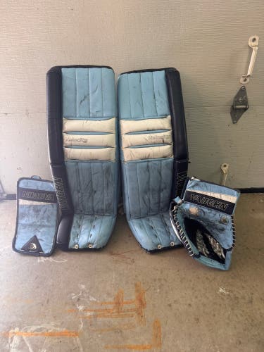 35" + 1 Vaughn Velocity V4 (Used)