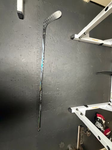 Senior Bauer Proto-R Right Handed Hockey Stick 87 Flex (Used)