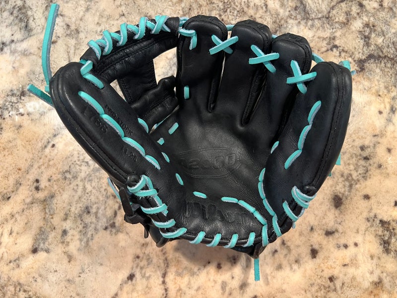 Wilson A2000 1788 RH Infield Baseball Glove 11.25" (Used)