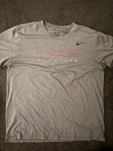 Gray XL Adult Unisex Nike Shirt (Used)