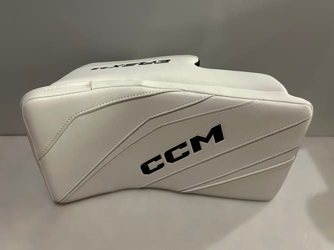 New CCM EFLEX 6.9 White Goalie Blocker Regular - Size Senior NWT