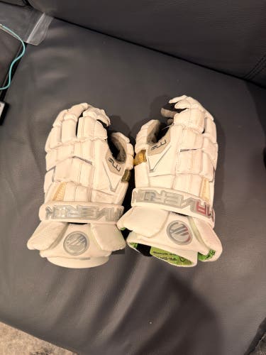 Maverik M4 Lacrosse Gloves (Used)