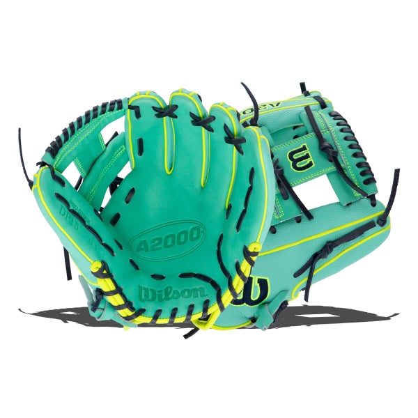 Used Wilson WBW102275115 Right Hand Thrower - Excellent Condition