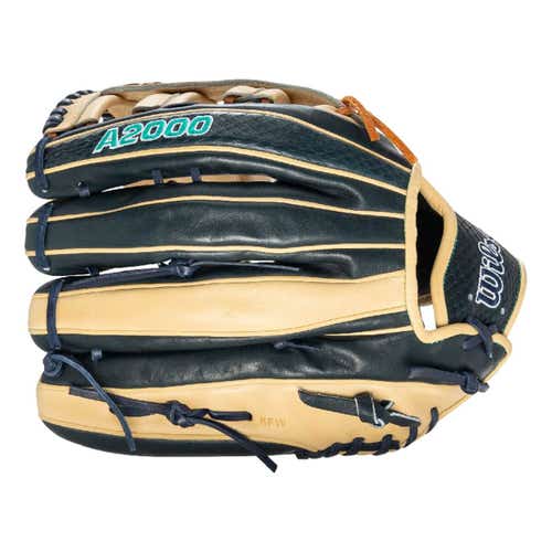 Used Wilson WBW1016351275 Right Hand Thrower - Excellent Condition