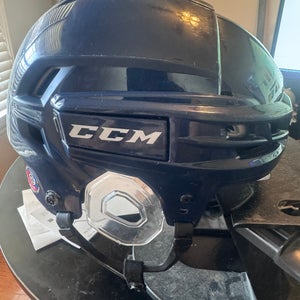 Medium CCM Tacks 910 Helmet (Used)