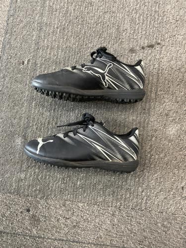 Used Puma Soccer Indoor Shoes Black Youth 12.0 11614-S000241153