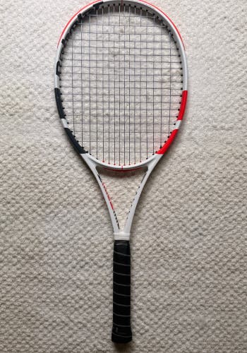 Babolat Pure Strike 100 16x19 Grip Size 3