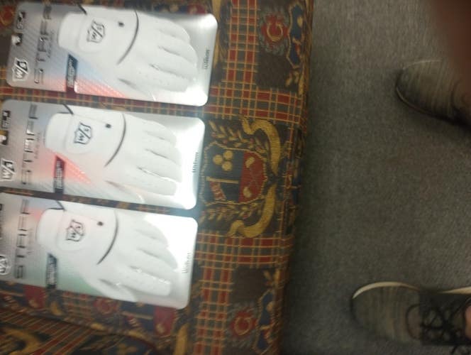 Wilson Staff Model MLH Golf Medium Gloves