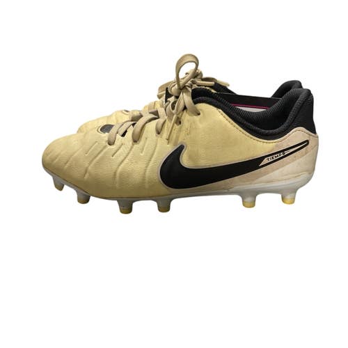 Used Nike Soccer Cleats White Junior 01.5 11847-S000037504
