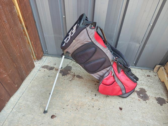 Titleist 14 Divider Dual Strap Stand Bag Red/Grey/Black with Raincover