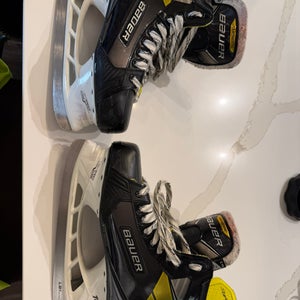 2020 Bauer Supreme 3S Hockey Skates 9.5 (Used)