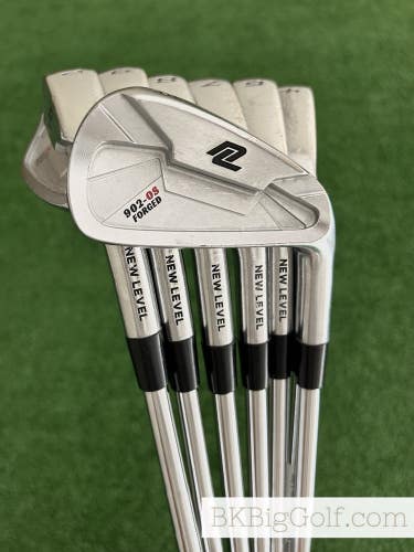 New Level 902 OS Forged Iron Set 4-P / Dynamic Gold 120 Stiff +1