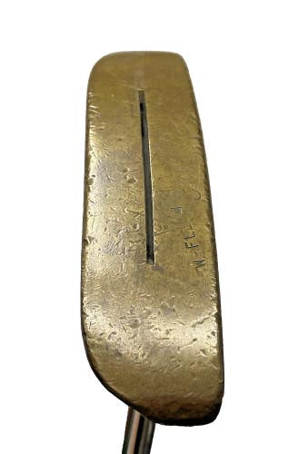 Acushnet Bullseye W-FL 4S Sweet Spot Slot Putter Fluted Steel RH 34 Leather Grip