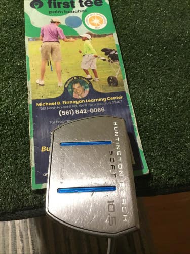 Cleveland Huntington Beach Soft 10.5 Center Shafted Putter 35 Inches (RH)