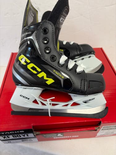 Black 2024 CCM Tacks XF 80 Hockey Skates Regular Width 11 (New)