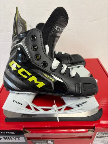 Black 2024 CCM Tacks XF 80 Hockey Skates 11.5 (New)