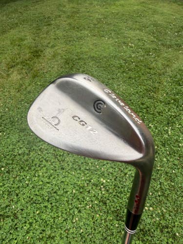 Cleveland CG12 Sand Wedge 56 / 14 Dynamic Gold Wedge Flex 36.5"