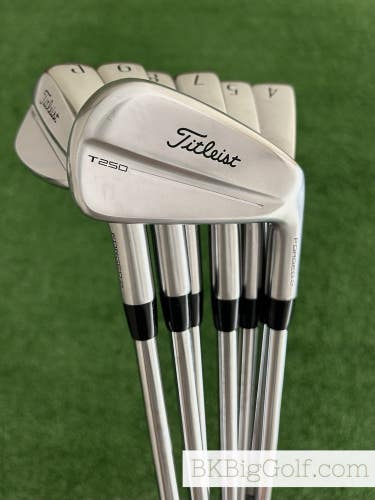 Titleist T250 25 Forged Iron Set 4-P / True Temper AMT Black Stiff