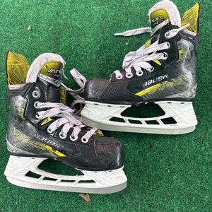 Youth Bauer Vapor X4 Hockey Skates (Regular) Size 13y (Used)